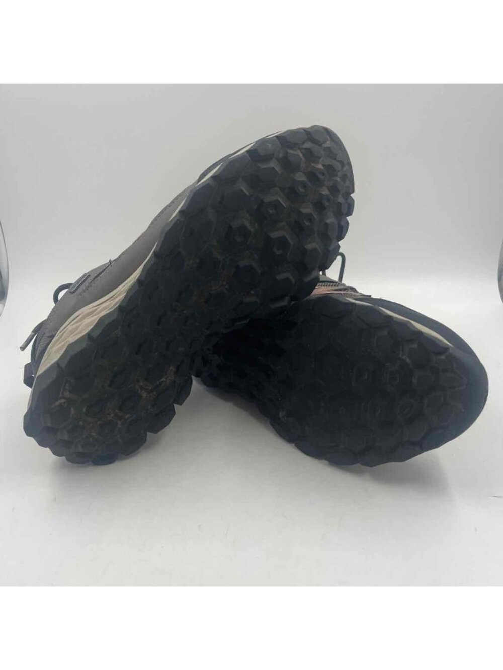New Balance 1350 Women's Shoe Size 9.5 Black Textured Sneakers - Picture 4 of 4